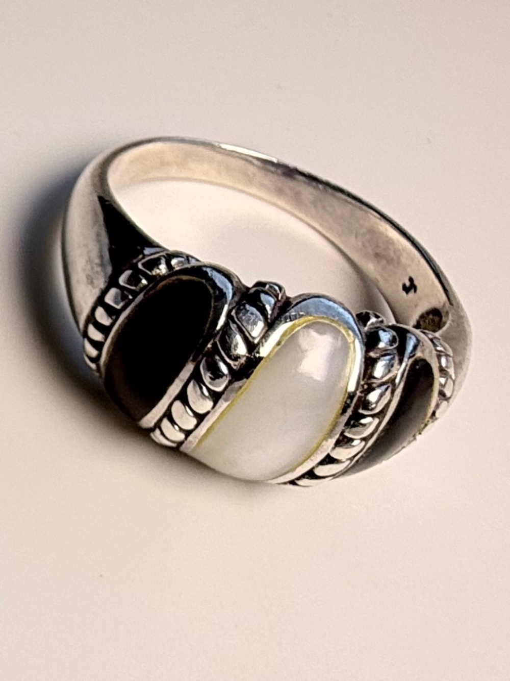 Vintage Unisex Southwestern Style Sterling Silver Ring